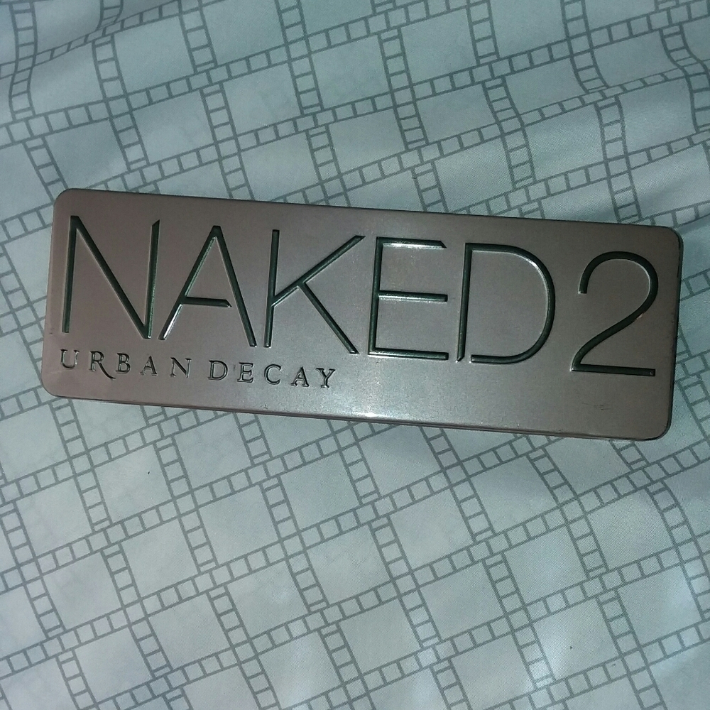 Urban Decay Naked 2 eyeshadow